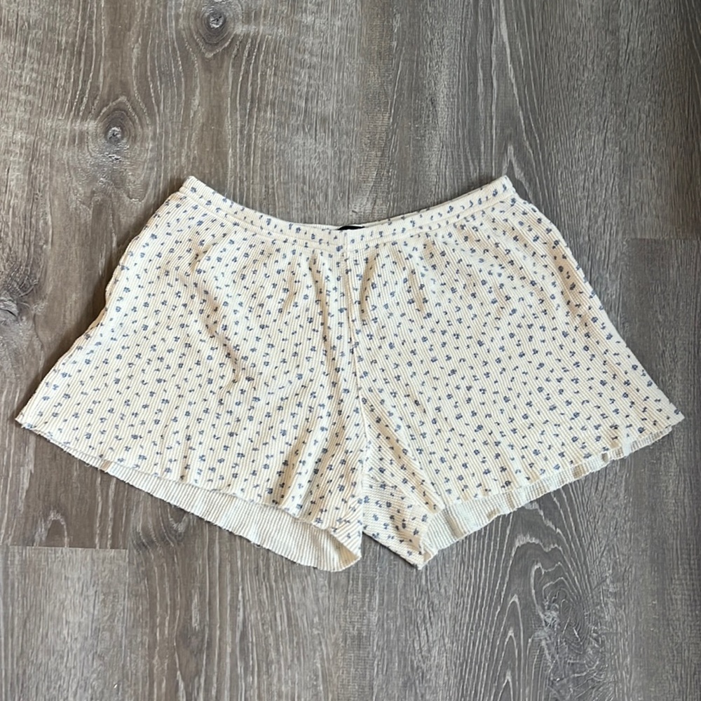 Brandy Melville shorts